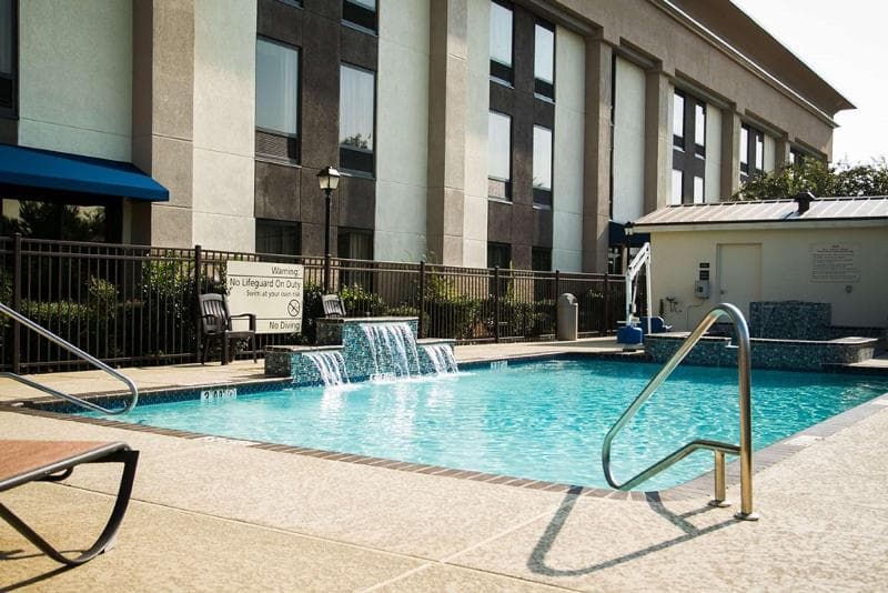 Hampton Inn Marshall photo 1