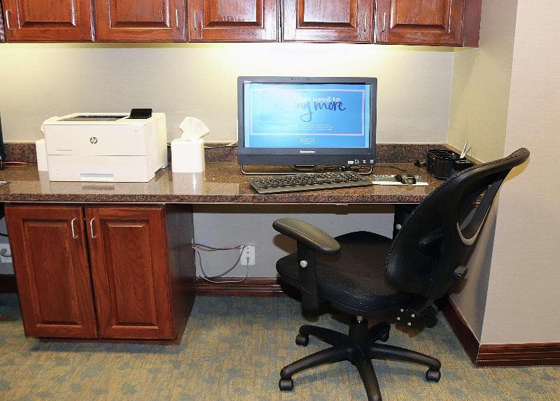 Hampton Inn & Suites Stephenville photo 1