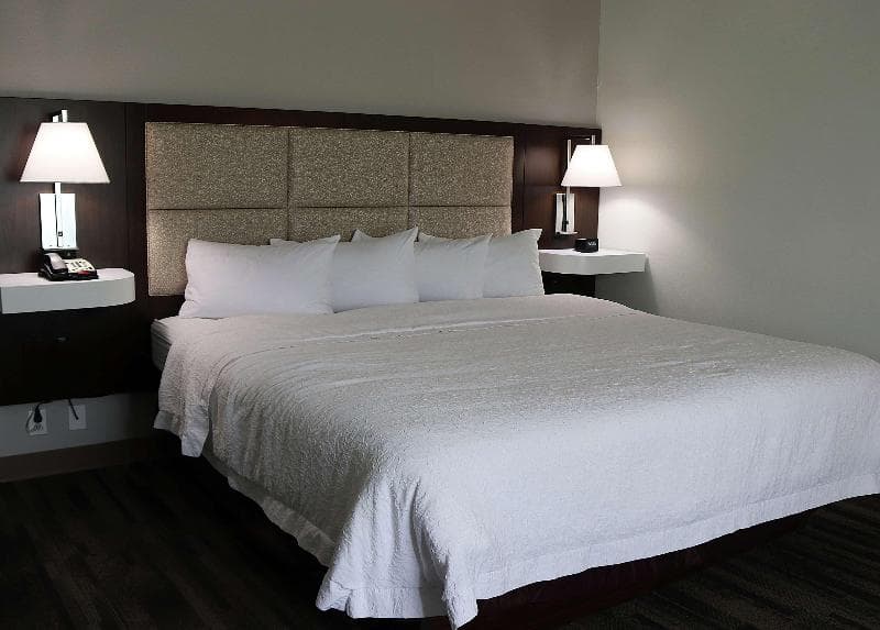Hampton Inn & Suites Stephenville 5