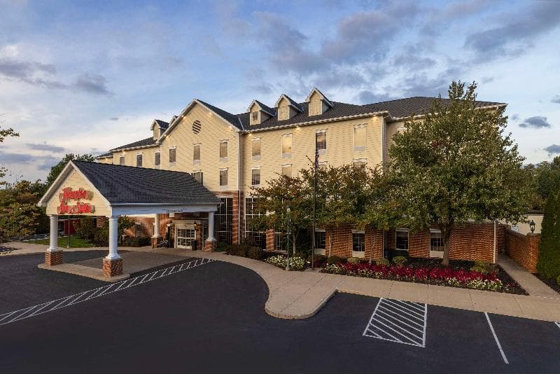 Hampton Inn & Suites State College at Williamsburg Square photo 1