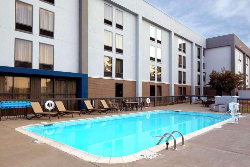 Hampton Inn Bowling Green 3