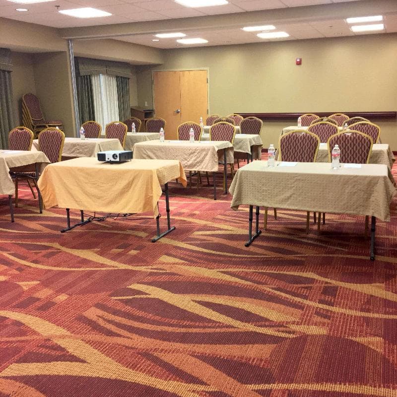 Hampton Inn Hays-North of I-70 5