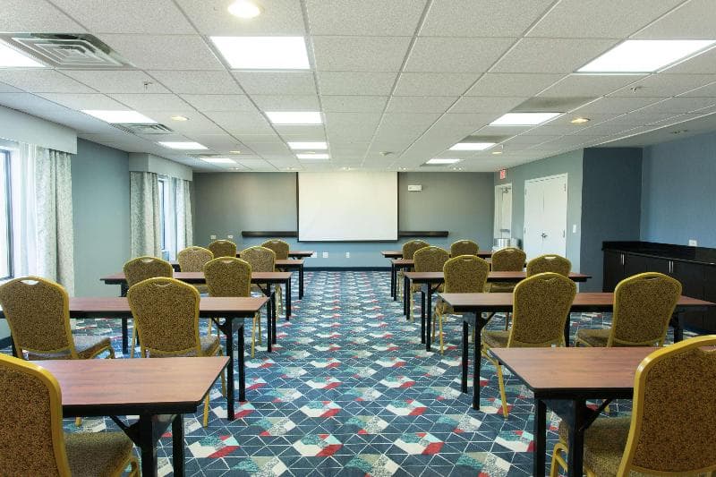 Hampton Inn & Suites Ankeny 5