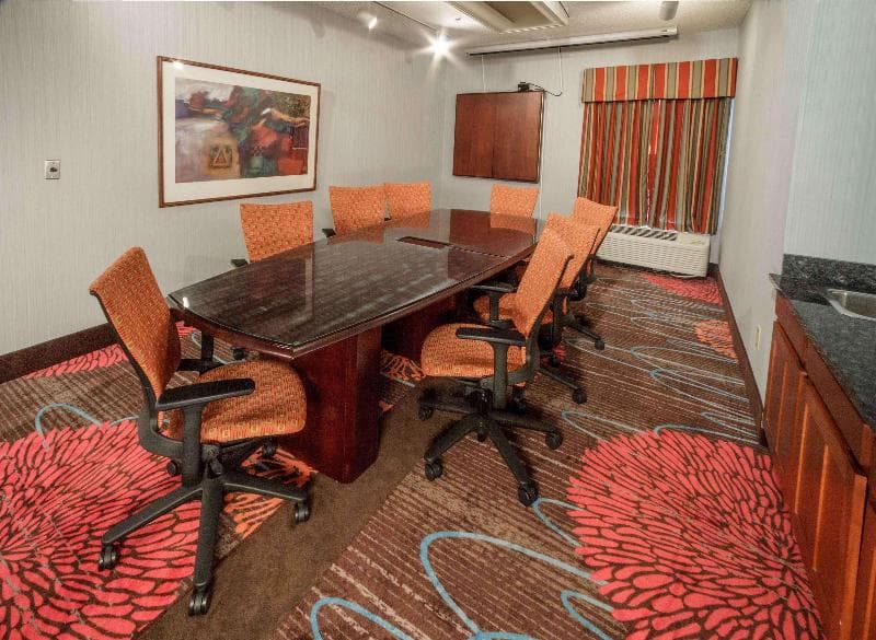 Hampton Inn South Haven 1
