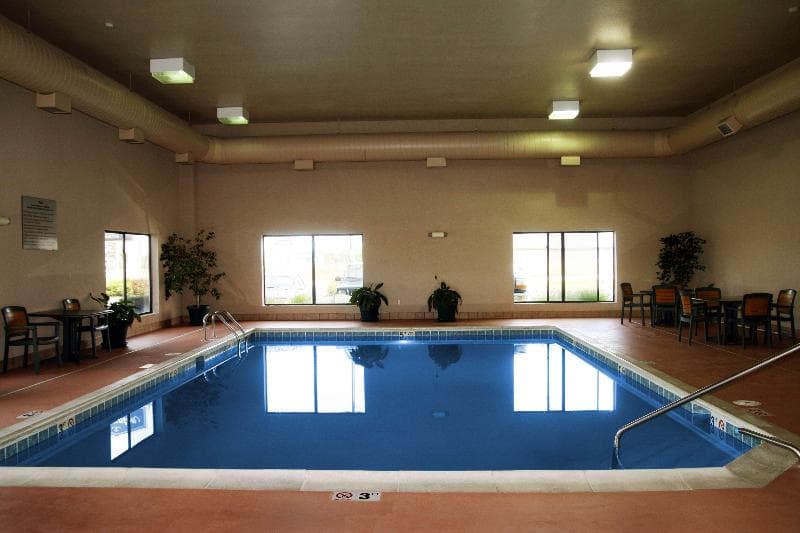Hampton Inn South Haven 3