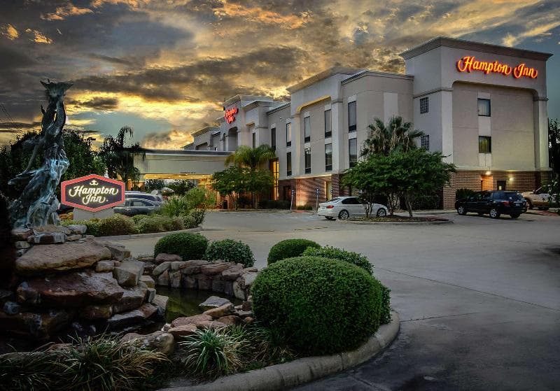 Hampton Inn Houston-Pearland 4