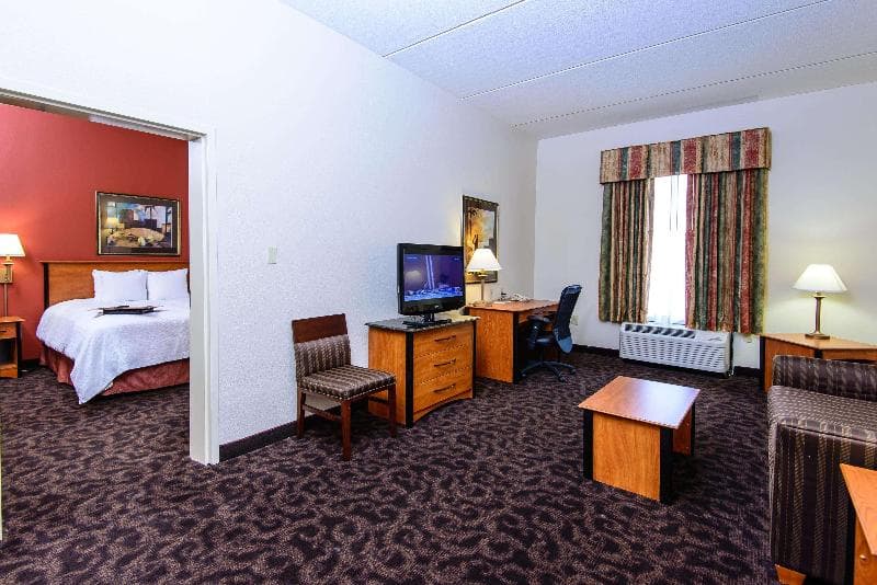 Hampton Inn Houston-Pearland 3