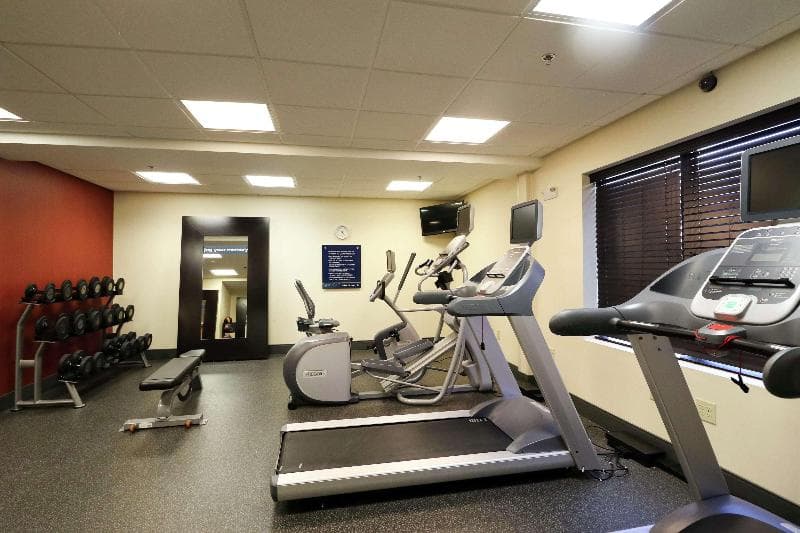 Hampton Inn Columbus-South 5