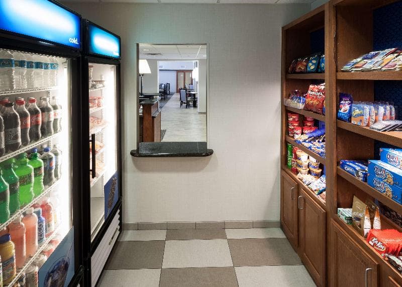 Hampton Inn & Suites Davenport 2
