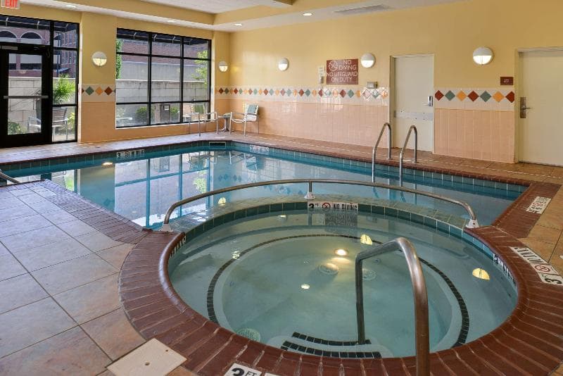 Hilton Garden Inn Terre Haute 4