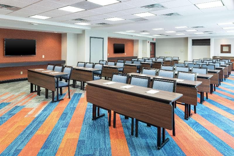 Hampton Inn & Suites Marshalltown photo 1