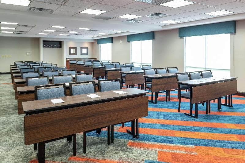 Hampton Inn & Suites Marshalltown 5