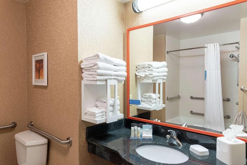 Hampton Inn & Suites Marshalltown 3