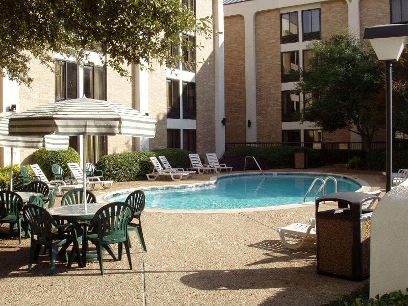 The Addison Hotel, SureStay Collection by Best Western 4