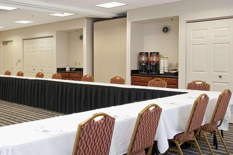 Hampton Inn & Suites Bloomington-Normal photo 1
