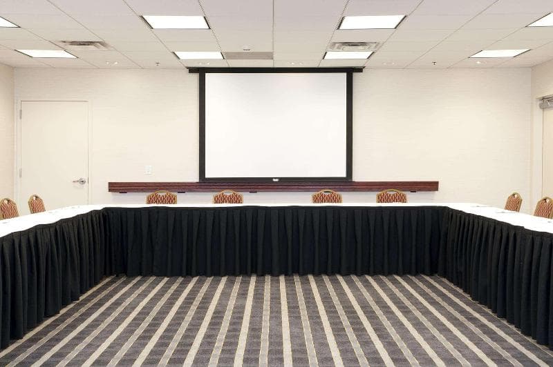 Hampton Inn & Suites Bloomington-Normal 5
