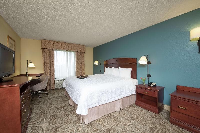 Hampton Inn & Suites Bloomington-Normal 3