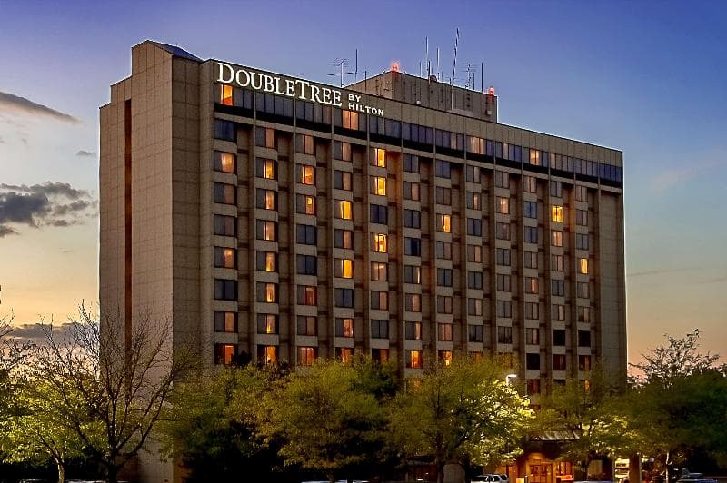 DoubleTree by Hilton Hotel St. Louis - Chesterfield 1