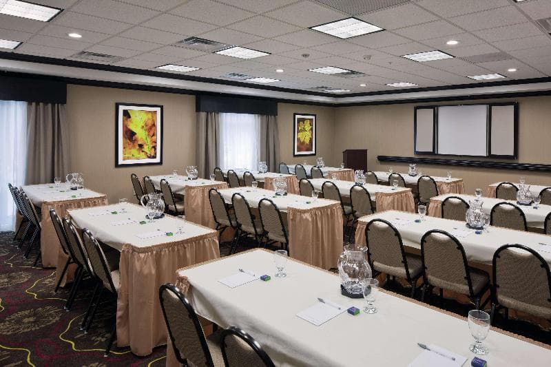 Hampton Inn & Suites Saginaw photo 1