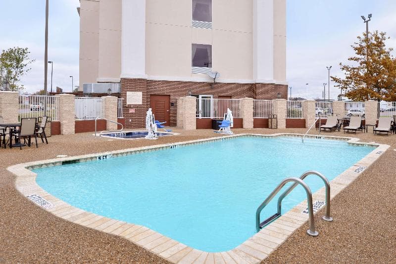 Hampton Inn & Suites Greenville 3