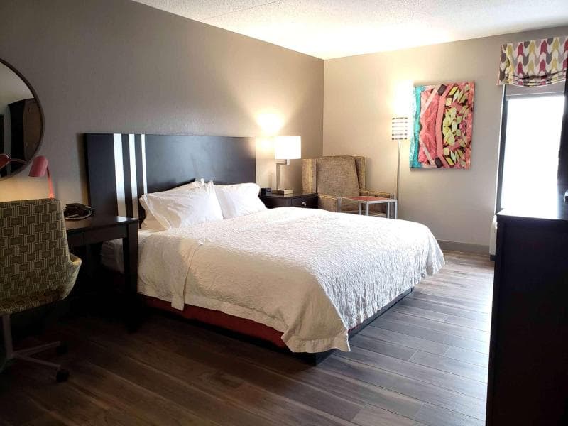Hampton Inn Greensburg 2