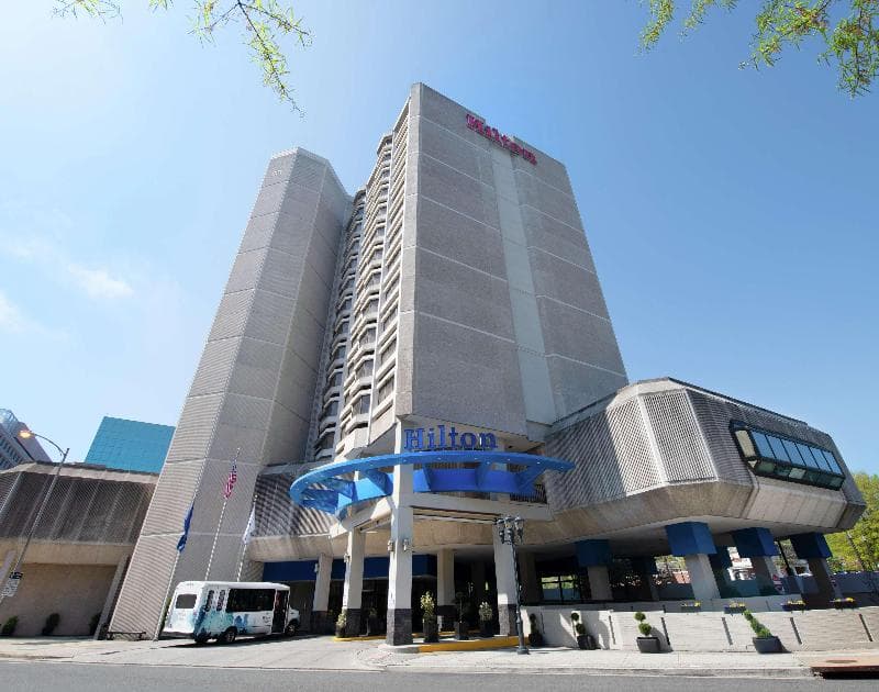 Hilton Arlington National Landing 1