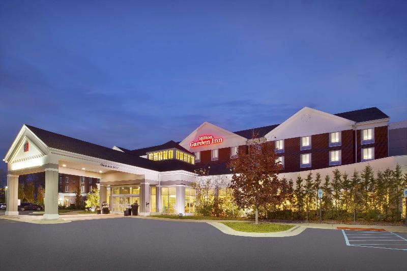 Hilton Garden Inn Detroit/Novi 2