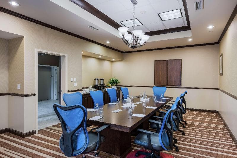 Hilton Garden Inn Ames 5