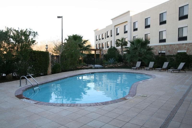 Hampton Inn & Suites College Station/US 6-East Bypass 3