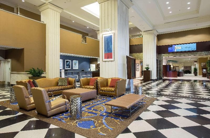 DoubleTree by Hilton Hotel Chicago O'Hare Airport - Rosemont 4