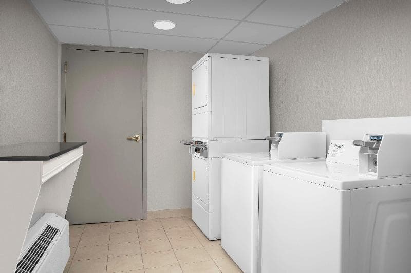 Hilton Garden Inn Hoffman Estates 4