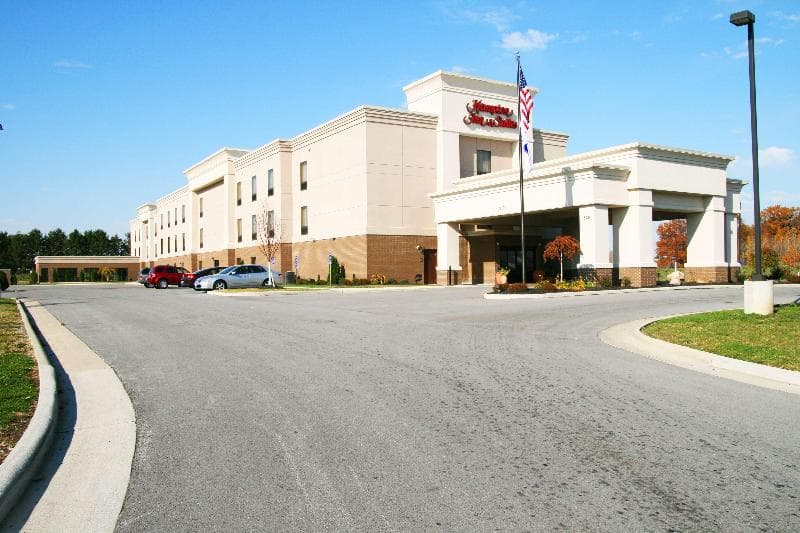 Hampton Inn & Suites Fremont 2