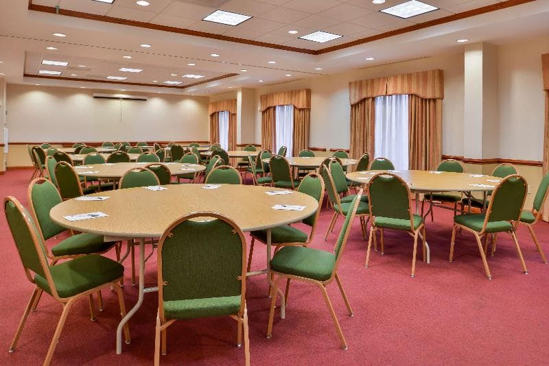Hampton Inn Emporia photo 1