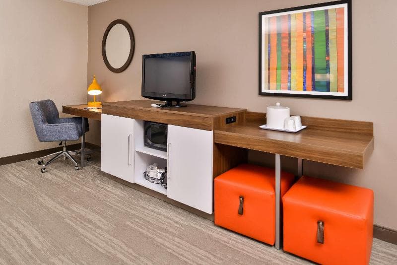 Hampton Inn Emporia 3