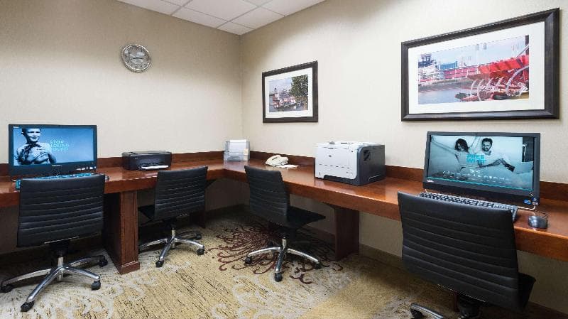 DoubleTree Suites by Hilton Hotel Cincinnati - Blue Ash photo 1