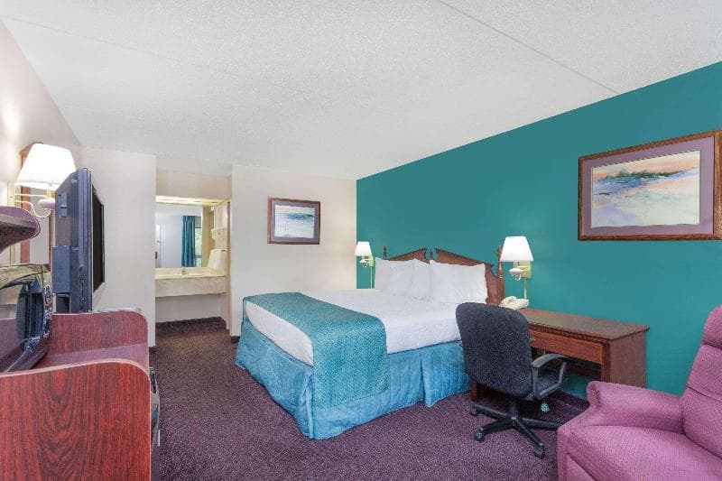 Baymont by Wyndham London KY 1