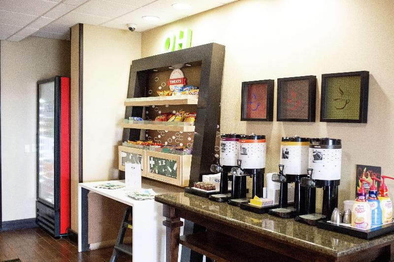 Hampton Inn Lancaster 4