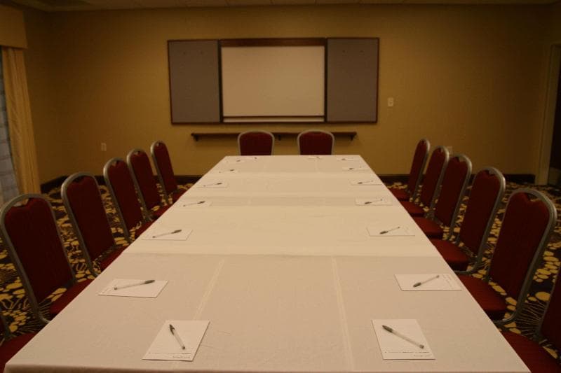 Hampton Inn Richmond - Airport 4