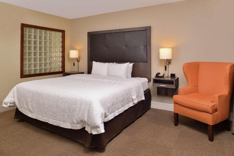 Hampton Inn South Hill 4