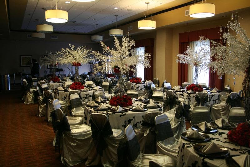 Hampton Inn & Suites Mission 4