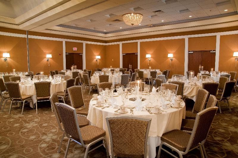 DoubleTree by Hilton Collinsville - St. Louis 4