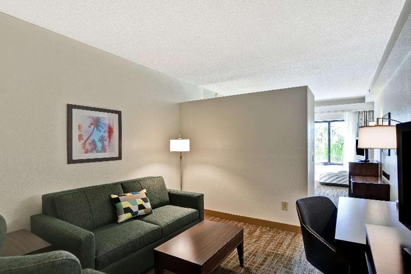 Hampton Inn & Suites Boynton Beach photo 1