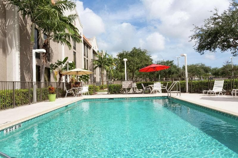 Hampton Inn Ft. Lauderdale-Commercial Blvd. 4