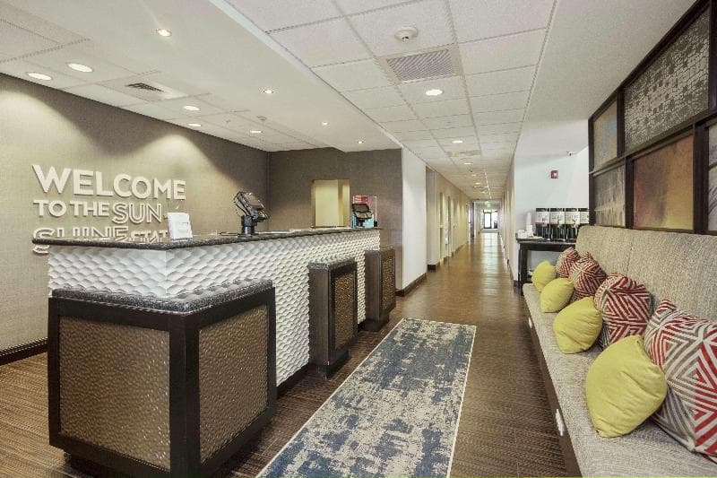 Hampton Inn & Suites Orlando-Apopka 5