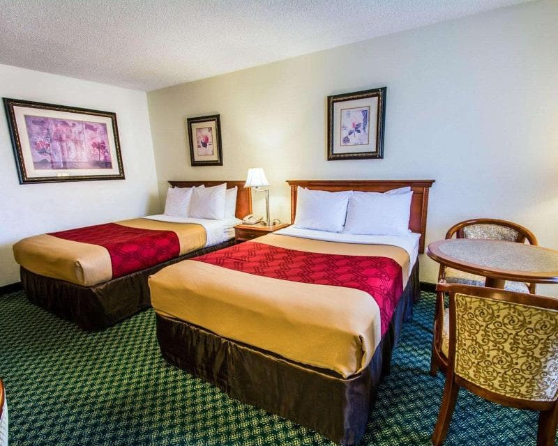 Econo Lodge Port Canaveral Area 2