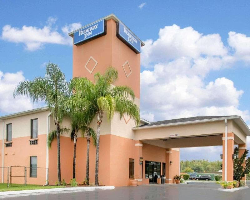 Rodeway Inn 2