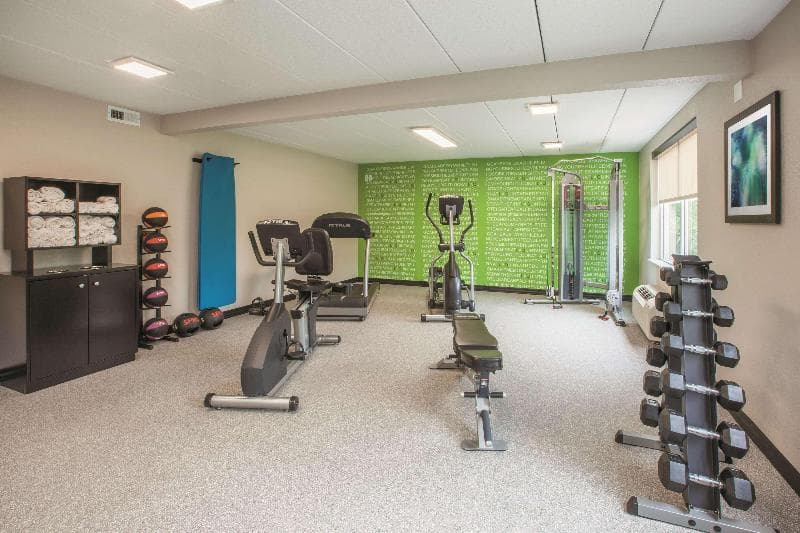 La Quinta Inn & Suites by Wyndham Sturbridge 3