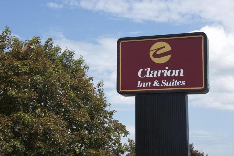 Quality Inn & Suites Fairgrounds 5