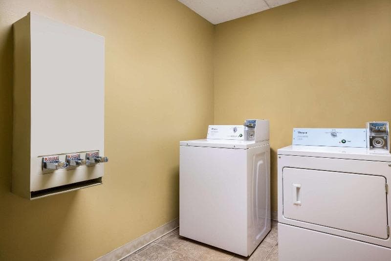 Quality Inn & Suites Fairgrounds 2