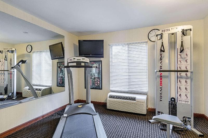 Quality Inn & Suites photo 1